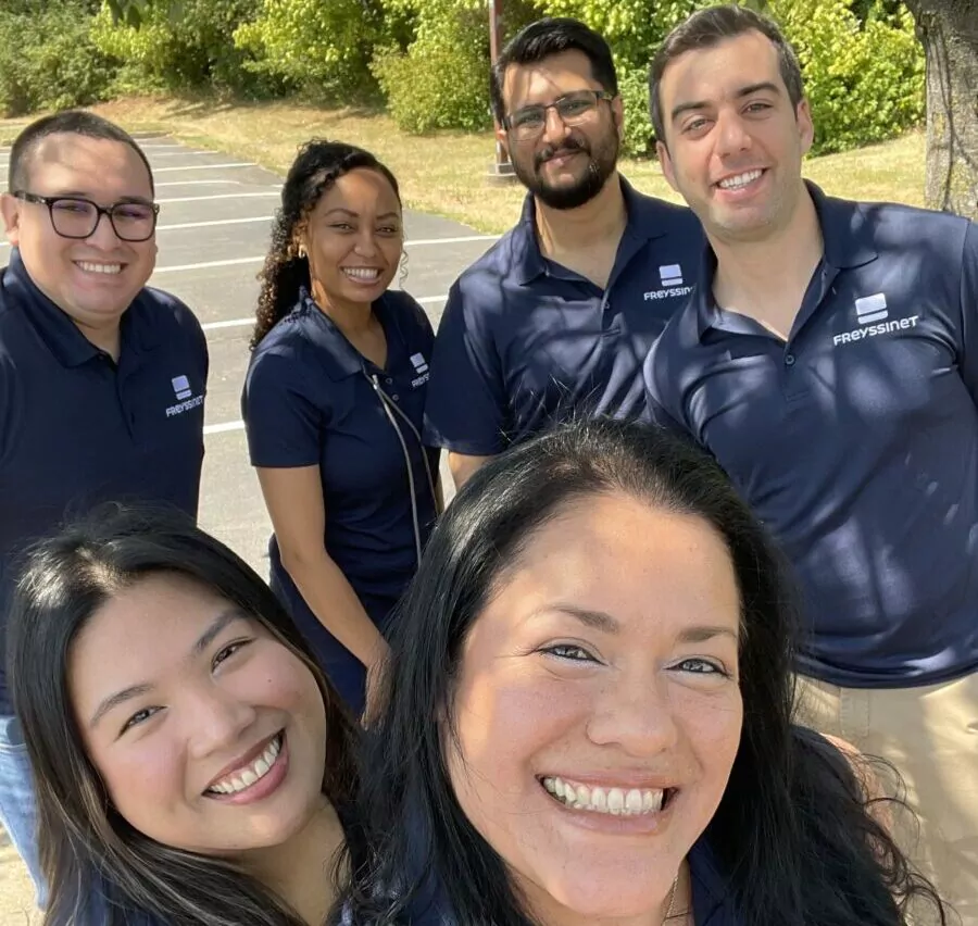 Freyssinet employee group photo showcasing our diverse and inclusive workforce